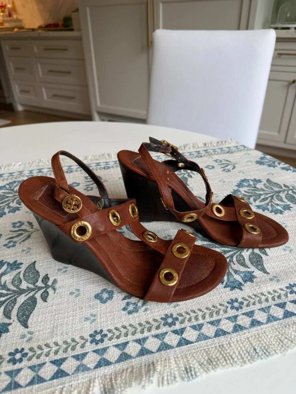Tory Burch Kathryn Wedge Sandals | Gold Hardware | Womens Size 9